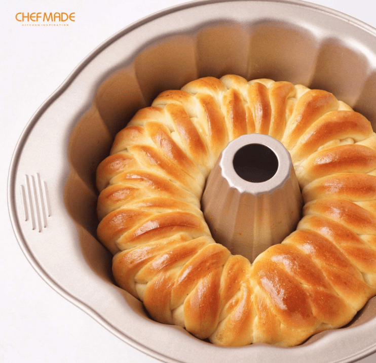 Non Stick Pumpkin Shaped Bundt Cake Pan Banneton Man